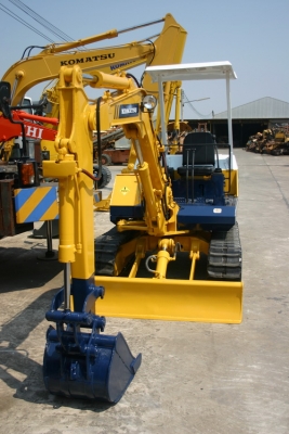 ขาย รถขุดเล็ก KOMATSU PC20-5 เก่านอก สวยๆ 350,000 TEL : 087-0339334 (อ็อฟ)