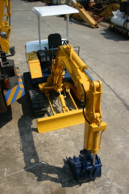 ขาย รถขุดเล็ก KOMATSU PC20-5 เก่านอก สวยๆ 350,000 TEL : 087-0339334 (อ็อฟ)