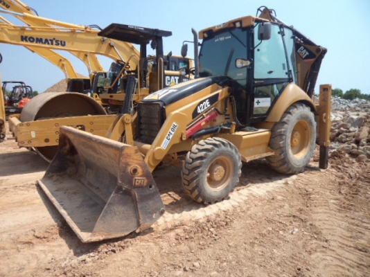 รถตักหน้าขุดหลัง cat 422 e