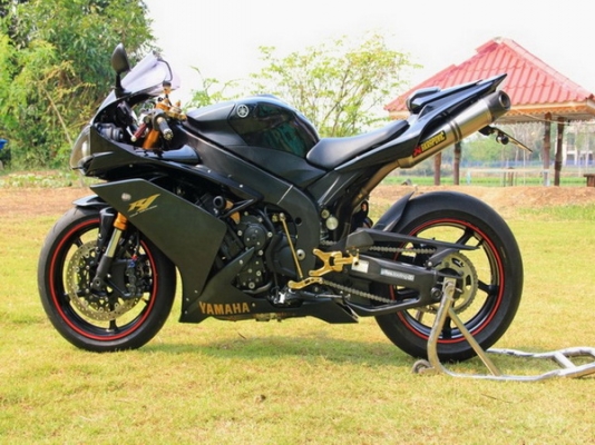 ขาย R1 ปี 2008 ทะเบียนแท้ รถศูนย์ แต่งเยอะ