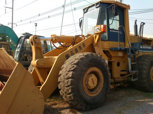 KOMUTSU WHEEL LOADER WA 450-1