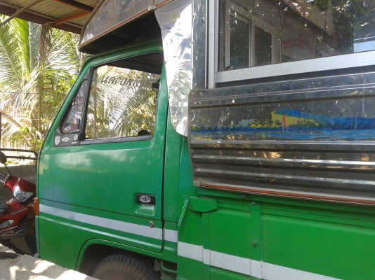 ขาย6 ล้อ isuzu nkr 110 (NKR58LU5) รถห้างแท้ 100\% พวงมาลัยเพาเวอร์ ยกหัวได้ รถสวยมากๆ พร้อมใช้สุดๆ พร้อมโอนได้เลย