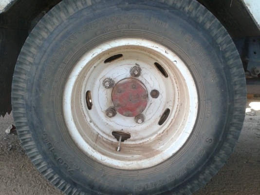 ขาย6 ล้อ isuzu nkr 110 (NKR58LU5) รถห้างแท้ 100\% พวงมาลัยเพาเวอร์ ยกหัวได้ รถสวยมากๆ พร้อมใช้สุดๆ พร้อมโอนได้เลย