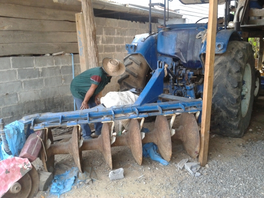 ขายรถไถ สภาพพร้อมใช้ ขายรถไถ สภาพพร้อมใช้