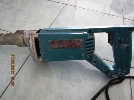 เครื่องจี้คอนกรีตมือถือ CLINTON EV-35 750W เครื่องจี้คอนกรีตมือถือ CLINTON EV-35 750W