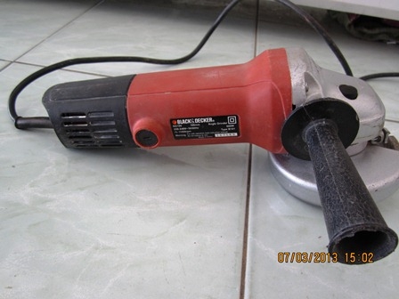 เครื่องเจียรไฟฟ้าBLACK&DECKER KG100 สภาพใหม่อุปกรณ์ครบ เครื่องเจียรไฟฟ้าBLACK&DECKER KG100 สภาพใหม่อุปกรณ์ครบ
