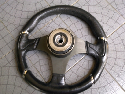 ขายพวงมาลัยรถยนต์พร้อมคอ