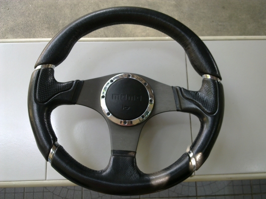 ขายพวงมาลัยรถยนต์พร้อมคอ