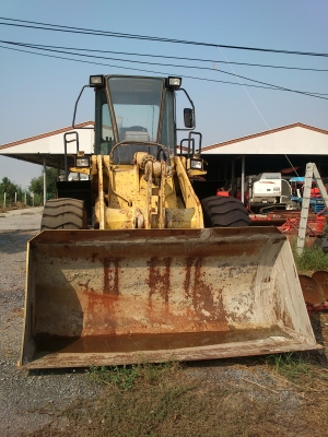KOMUTSU WHEEL LOADER WA 320