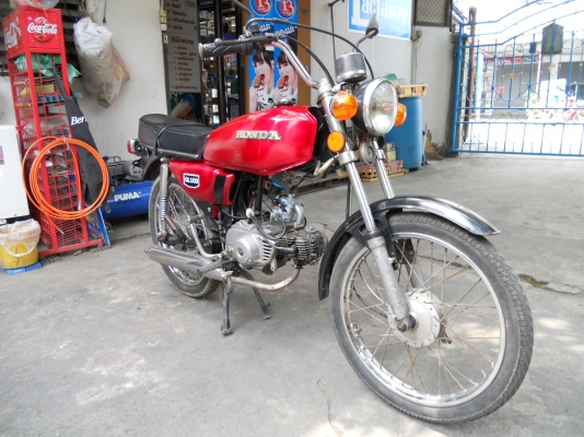 HONDA  GL 100