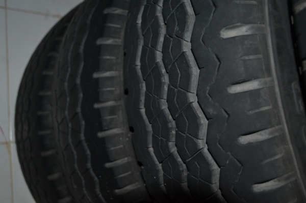 ขายแม็กพร้อมยางติดรถไทรตั้นขอบ 15