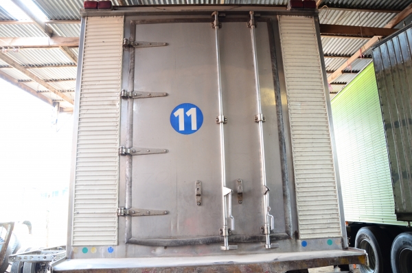 ขายรถ 10ล้อห้องเย็น