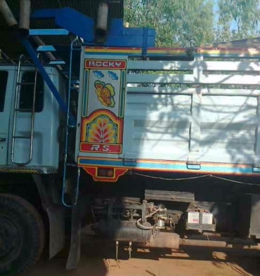 ISUZU ROCKY FXZ 240 HP 6SD1 ปี 39 ร็อกนางฟ้าแท้ สิบล้อดั๊มพ์ 2 เพลา กระบะดั๊มพ์เหล็ก 12 ตันของอู่สหกิจสภาพอย่างสวยมีบาร์อ้อยติดมาให้ครบพร้อม เครื่องแห้งแรงดี หัวเก๋งบางเดิมภายในเก๋งสวยครบ แอร์เย็น พวงมาลัยเพาเวอร์ เบรคทริ๊ปฟี้ ช่วงล่างคัชซีสวย มีระบบลากพ่