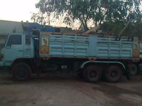 ISUZU ROCKY FXZ 240 HP 6SD1 ปี 39 ร็อกนางฟ้าแท้ สิบล้อดั๊มพ์ 2 เพลา กระบะดั๊มพ์เหล็ก 12 ตันของอู่สหกิจสภาพอย่างสวยมีบาร์อ้อยติดมาให้ครบพร้อม เครื่องแห้งแรงดี หัวเก๋งบางเดิมภายในเก๋งสวยครบ แอร์เย็น พวงมาลัยเพาเวอร์ เบรคทริ๊ปฟี้ ช่วงล่างคัชซีสวย มีระบบลากพ่