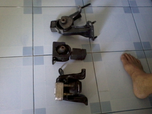 ขายยางแท่นเครื่องโต้โยต้า altis