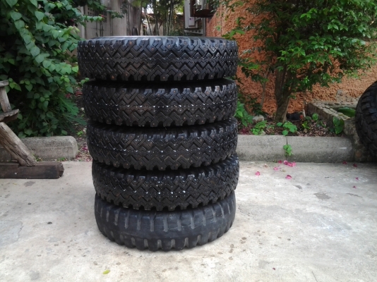 ขายยางรถจิ๊ป 5 เส้น ขอบ 15 วิ่งไม่ถึง1000 โล  ขายถูก 13,000 บาท