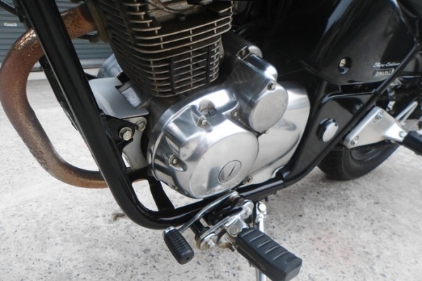 ขายPHANTOM 200FIRE EDITION(ลายไฟตัวล่าสุด)สภาพพร้อมใช้เลยครับ รถปี52ทะเบียนชุดโอนครบภาษีไม่ขาด สนใจสอบถามรายละเอียดเพิ่มเลยครับคนขายใจดี จัดส่งสินค้าทั่วประเทศครับ