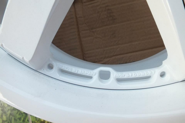 Rays foundry 18 5/114 สีขาว 4 วง