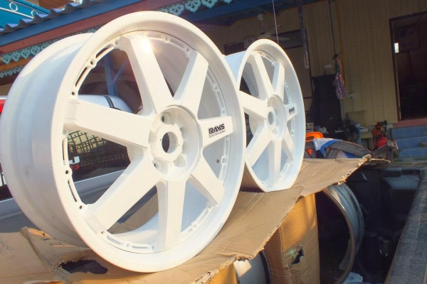 Rays foundry 18 5/114 สีขาว 4 วง