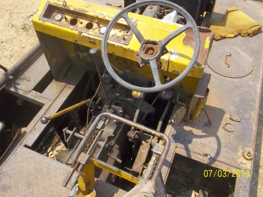 ขายรถบด ล้อยาง11ล้อ