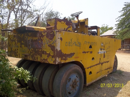 ขายรถบด ล้อยาง11ล้อ