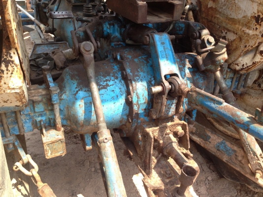 FORD 77 - 1 เพลา เครื่อง T3 สภาพดีพร้อมใช้งาน อุปกรณ์มีให้ครบ มีใบมีดดันหน้า ผานพรวนดิน 7 เครื่องแห้งดีไม่เยิ้มกำลังแรงดี ขับขี่ควบคุมง่ายคล่องตัวดี ไม่มีปัญหาเรื่องรั่วซึ่ม ช่วงล่างยางสภาพดีหน้าหลังประมาณ 60\% พร้อมใช้งานได้เลย เอกสารสัญญาซื้อขาย ราคาต่อร FORD 77 - 1 เพลา เครื่อง T3 สภาพดีพร้อมใช้งาน อุปกรณ์มีให้ครบ มีใบมีดดันหน้า ผานพรวนดิน 7 เครื่องแห้งดีไม่เยิ้มกำลังแรงดี ขับขี่ควบคุมง่ายคล่องตัวดี ไม่มีปัญหาเรื่องรั่วซึ่ม ช่วงล่างยางสภาพดีหน้าหลังประมาณ 60\% พร้อมใช้งานได้เลย เอกสารสัญญาซื้อขาย ราคาต่อร