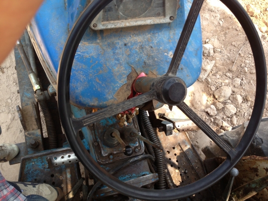 FORD 77 - 1 เพลา เครื่อง T3 สภาพดีพร้อมใช้งาน อุปกรณ์มีให้ครบ มีใบมีดดันหน้า ผานพรวนดิน 7 เครื่องแห้งดีไม่เยิ้มกำลังแรงดี ขับขี่ควบคุมง่ายคล่องตัวดี ไม่มีปัญหาเรื่องรั่วซึ่ม ช่วงล่างยางสภาพดีหน้าหลังประมาณ 60\% พร้อมใช้งานได้เลย เอกสารสัญญาซื้อขาย ราคาต่อร FORD 77 - 1 เพลา เครื่อง T3 สภาพดีพร้อมใช้งาน อุปกรณ์มีให้ครบ มีใบมีดดันหน้า ผานพรวนดิน 7 เครื่องแห้งดีไม่เยิ้มกำลังแรงดี ขับขี่ควบคุมง่ายคล่องตัวดี ไม่มีปัญหาเรื่องรั่วซึ่ม ช่วงล่างยางสภาพดีหน้าหลังประมาณ 60\% พร้อมใช้งานได้เลย เอกสารสัญญาซื้อขาย ราคาต่อร