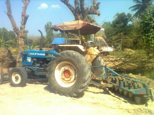 FORD 77 - 1 เพลา เครื่อง T3 สภาพดีพร้อมใช้งาน อุปกรณ์มีให้ครบ มีใบมีดดันหน้า ผานพรวนดิน 7 เครื่องแห้งดีไม่เยิ้มกำลังแรงดี ขับขี่ควบคุมง่ายคล่องตัวดี ไม่มีปัญหาเรื่องรั่วซึ่ม ช่วงล่างยางสภาพดีหน้าหลังประมาณ 60\% พร้อมใช้งานได้เลย เอกสารสัญญาซื้อขาย ราคาต่อร FORD 77 - 1 เพลา เครื่อง T3 สภาพดีพร้อมใช้งาน อุปกรณ์มีให้ครบ มีใบมีดดันหน้า ผานพรวนดิน 7 เครื่องแห้งดีไม่เยิ้มกำลังแรงดี ขับขี่ควบคุมง่ายคล่องตัวดี ไม่มีปัญหาเรื่องรั่วซึ่ม ช่วงล่างยางสภาพดีหน้าหลังประมาณ 60\% พร้อมใช้งานได้เลย เอกสารสัญญาซื้อขาย ราคาต่อร