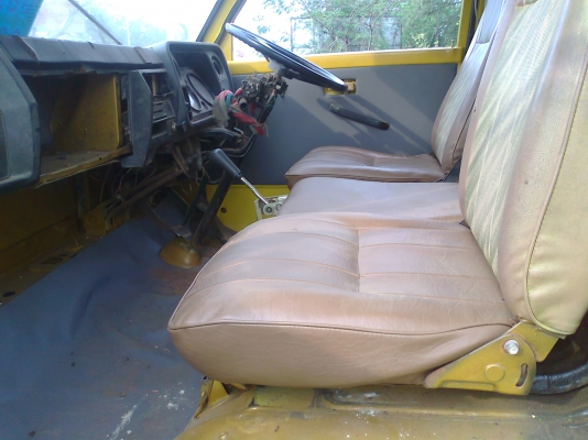 ขายรถ 6 ล้อ Mitsubishi รุ่น FE111E รถจอดในร่มไม่ผุ ทะเบียนเต็มพร้อมโอน