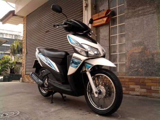 ขออนุญาติขาย Honda Click Trun Up  มือเดียว สีขาว