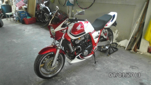 ขายCB1000ตัวlimitedเฟรมแดง(ทะเบียนเลขสวย77กรุงเทพ)สนใจโทรเลย0858742300ของแต่งตามรูปคับทำมาใหม่ทั้งคันสภาพพร้อมออกทริปทั่วไทย