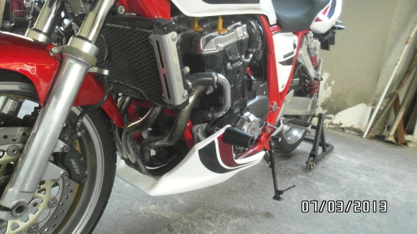 ขายCB1000ตัวlimitedเฟรมแดง(ทะเบียนเลขสวย77กรุงเทพ)สนใจโทรเลย0858742300ของแต่งตามรูปคับทำมาใหม่ทั้งคันสภาพพร้อมออกทริปทั่วไทย