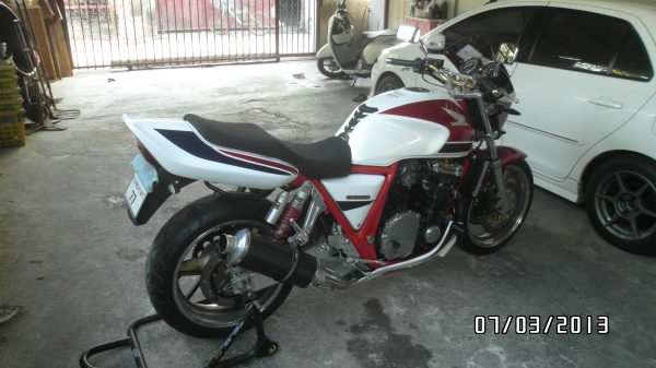 ขายCB1000ตัวlimitedเฟรมแดง(ทะเบียนเลขสวย77กรุงเทพ)สนใจโทรเลย0858742300ของแต่งตามรูปคับทำมาใหม่ทั้งคันสภาพพร้อมออกทริปทั่วไทย