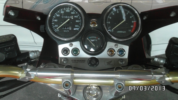 ขายCB1000ตัวlimitedเฟรมแดง(ทะเบียนเลขสวย77กรุงเทพ)สนใจโทรเลย0858742300ของแต่งตามรูปคับทำมาใหม่ทั้งคันสภาพพร้อมออกทริปทั่วไทย