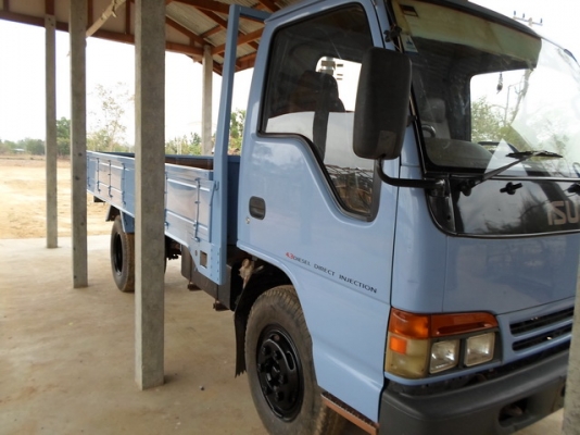ขาย 6 ล้อ ISUZU NPR 120 แรงม้า