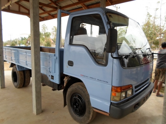 ขาย 6 ล้อ ISUZU NPR 120 แรงม้า