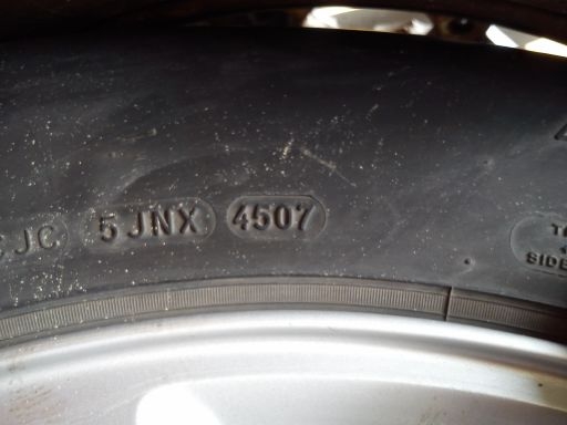 ล้อแม็ก D-max ขอบ 16 265 70 17 สภาพพอใช้ขายถูกๆ 4วง ล้อแม็ก D-max ขอบ 16 265 70 17 สภาพพอใช้ขายถูกๆ 4วง