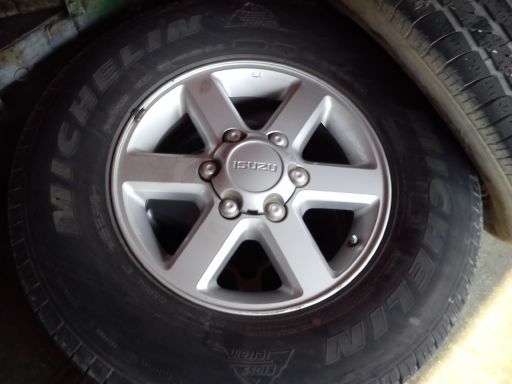 ล้อแม็ก D-max ขอบ 16 265 70 17 สภาพพอใช้ขายถูกๆ 4วง