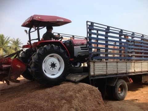 ยันร์ม่า EF453 T 4 WD  พร้อมโรตารี่ งามๆๆๆๆ