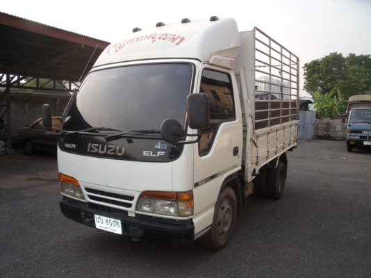 ขาย Isuzu NKR 4ล้อยาง6เส้น (6ล้อไม่ติดเวลา) 4WD ปี2000.