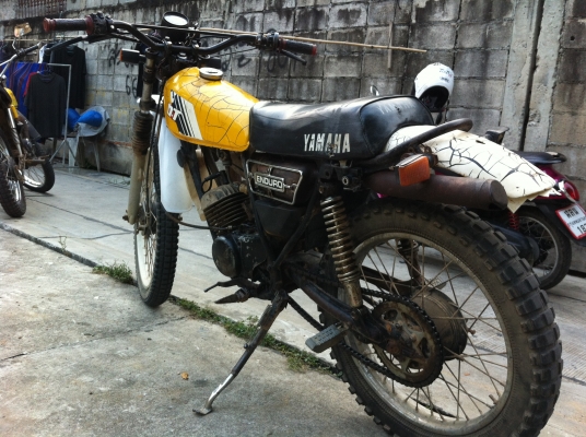 ขายเหมาๆ yamaha dt100 2คัน มีเบียน นนทบุรี ขายเหมาๆ yamaha dt100 2คัน มีเบียน นนทบุรี