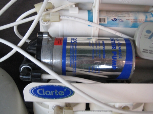 เครื่องกรองน้ำมือสอง ยี่ห้อ clarte สภาพดี พร้อมใช้ ติดตั้งใช้ได้เลย