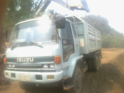 ขายรถบรรทุกสิบล้อดั๊มพ์ ISUZU 240 นางฟ้าแท้ เครื่องเดิม เกียร์เดิม ดั๊มพ์สามมิตร ทะเบียนพร้อม