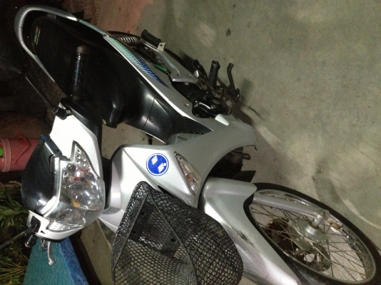 ขายเวฟ125s สภาพเลี่ยมเครื่องเดิมคับ