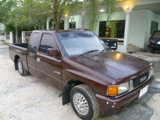 ขายอีซูซุแค๊ป ราคา 155000 บาท  โทร 081 3298448