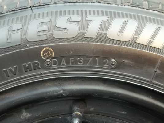 กะทะ14 4รู100ใส่รถได้ทุกรุ่น + ยาง Bridgestone 175/70/14 ปี12