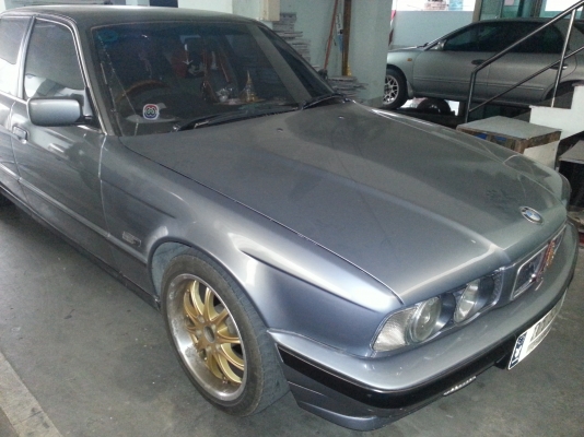 ******BMW 525i******
