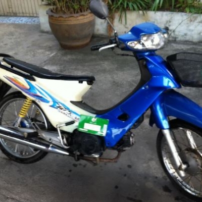 ขายเวฟ100ทะเบียนครบ ภาษีไม่ขาดต่อ พร้อมโอน เครื่องเดิมๆเงียบๆ ประหยัดน้ำมันมาก ราคา 9,999บาท โทร 0825671760