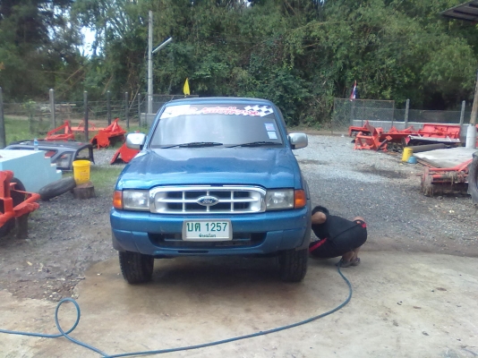 ฟอร์ดเรนเจอร์ กระบะพันธุ์แกร่ง 4x4 สวย แน่น แรงดี
