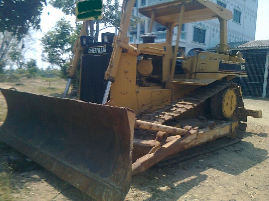 รถแทรกเตอร์ตีนตะขาบ CAT D6H